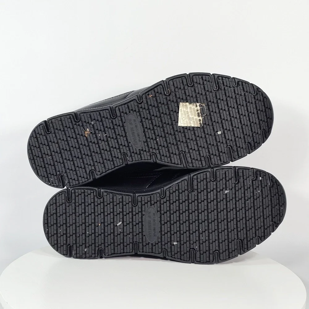 New Skechers Nampa-Wyola Black Food Service Shoe Women's 8 Non Slip Memory Foam